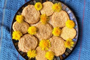 Wholegrain Honey Dandelion Cookies